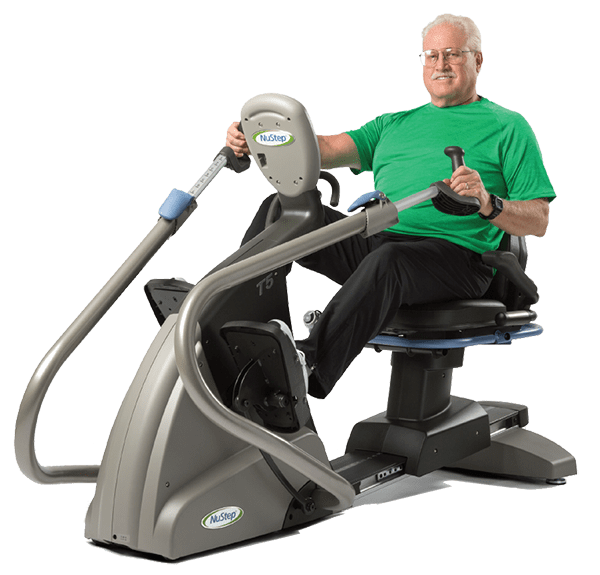 älterer Herr auf NuStep T5xr